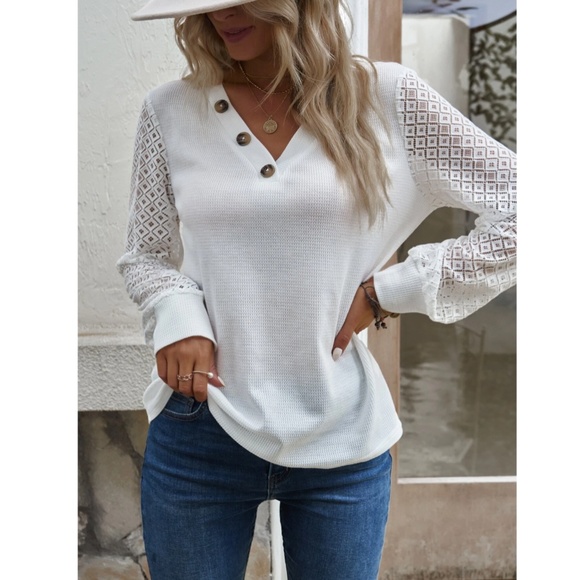 Button Detail Long Lace Sleeve V-Neck Casual White Tee Shirt - Picture 5 of 10